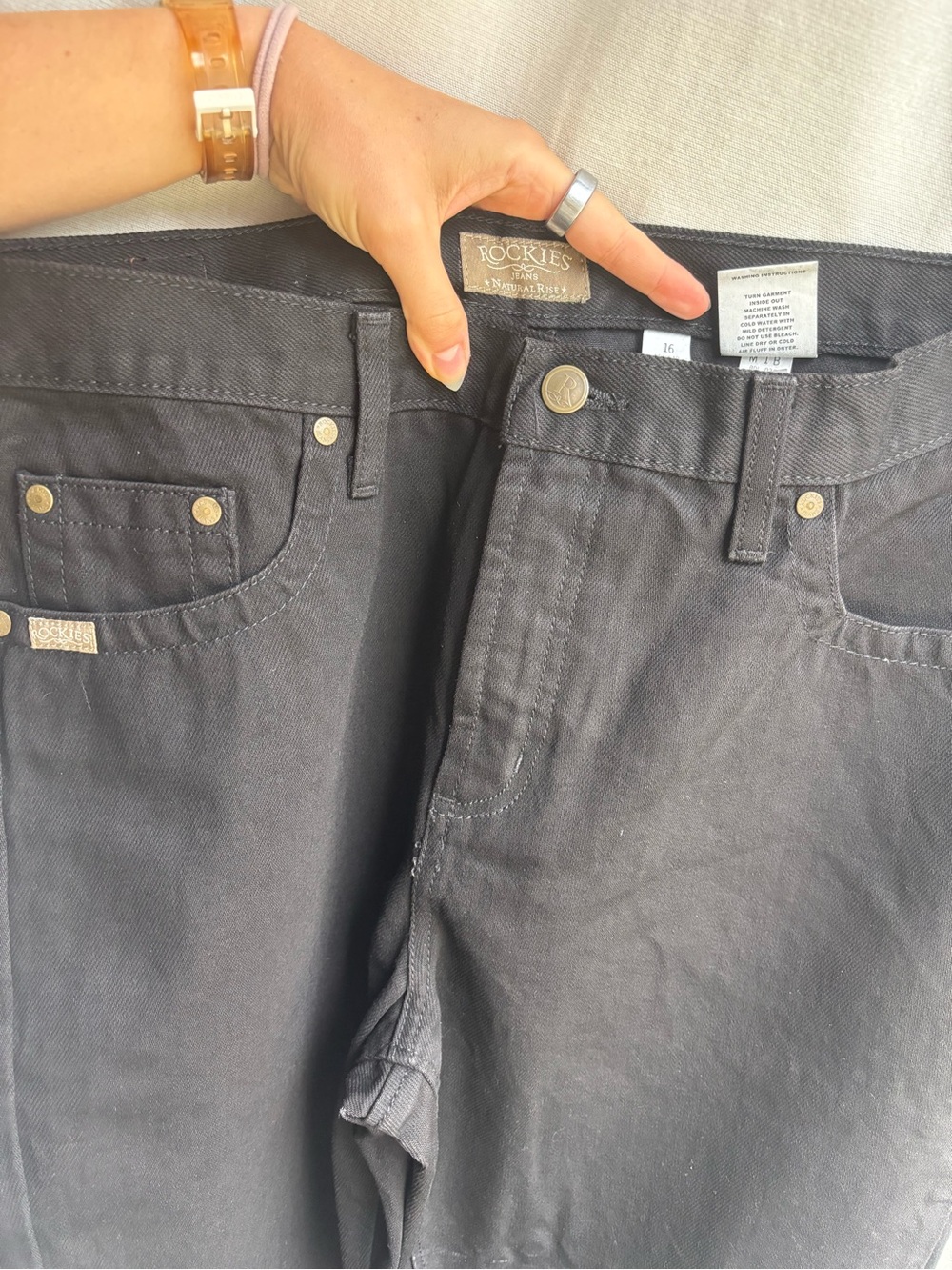 Rockies Relaxed Women’s Straight Jeans in Black